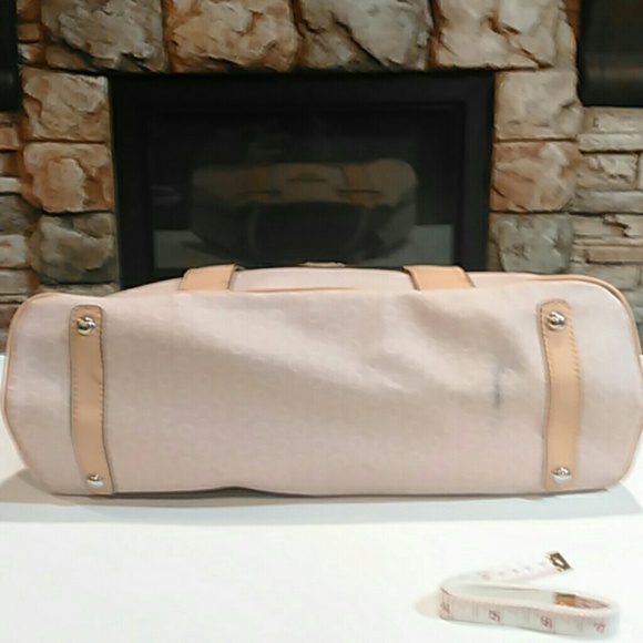 Guess Pink purse - Picture 4 of 7